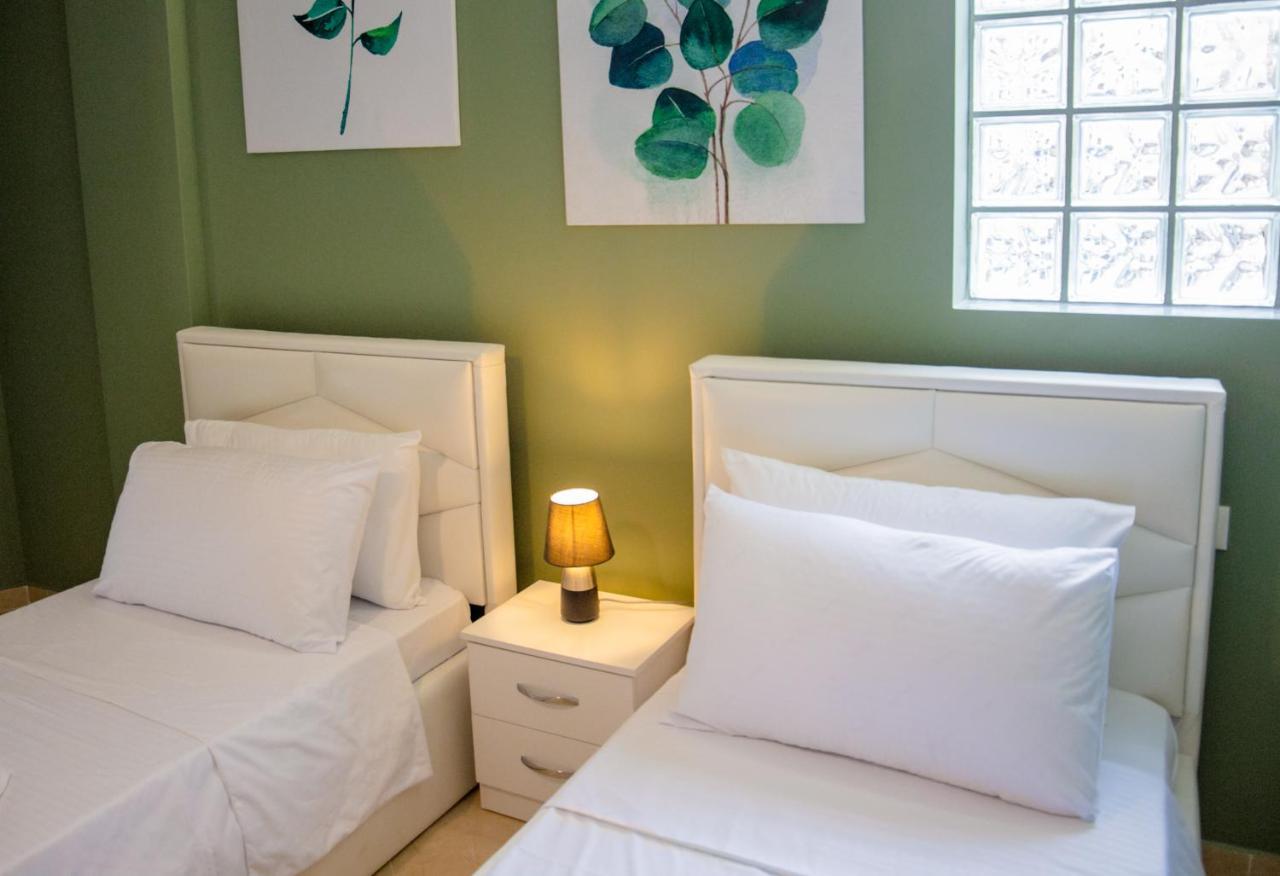 Ajilin Hotel Rooms Korce Luaran gambar