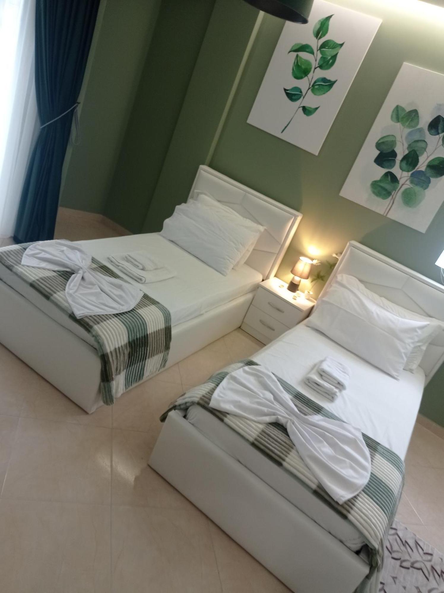 Ajilin Hotel Rooms Korce Luaran gambar