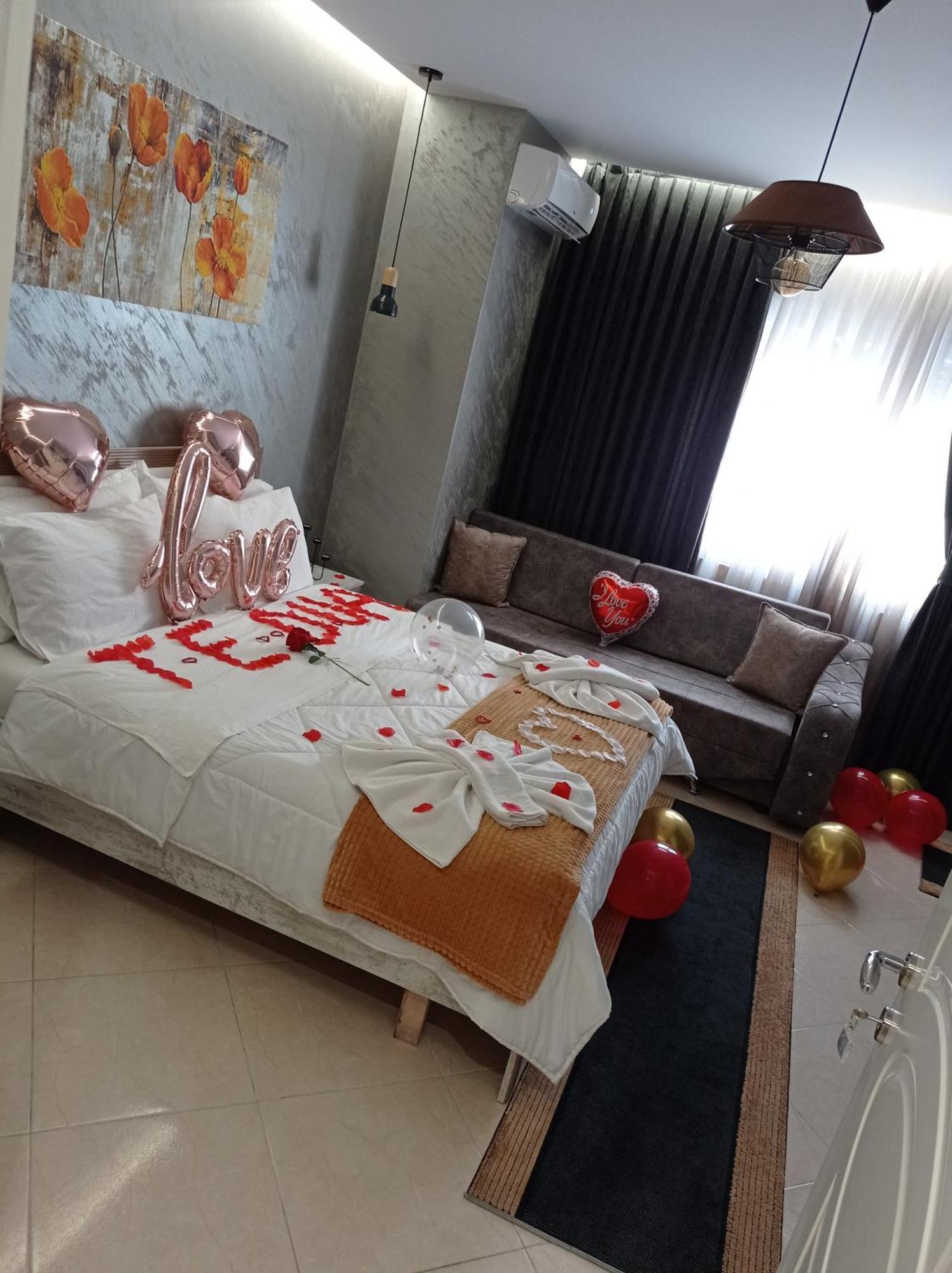 Ajilin Hotel Rooms Korce Bilik gambar